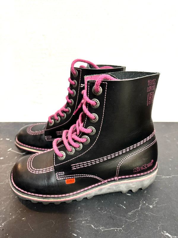 New Kickers Boots