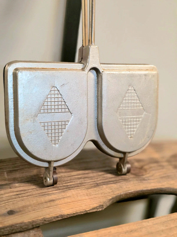 Vintage 70s Waffle Pan Maker Double Toaster Aluminium