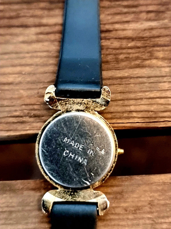 Vintage Image Quartz Watch