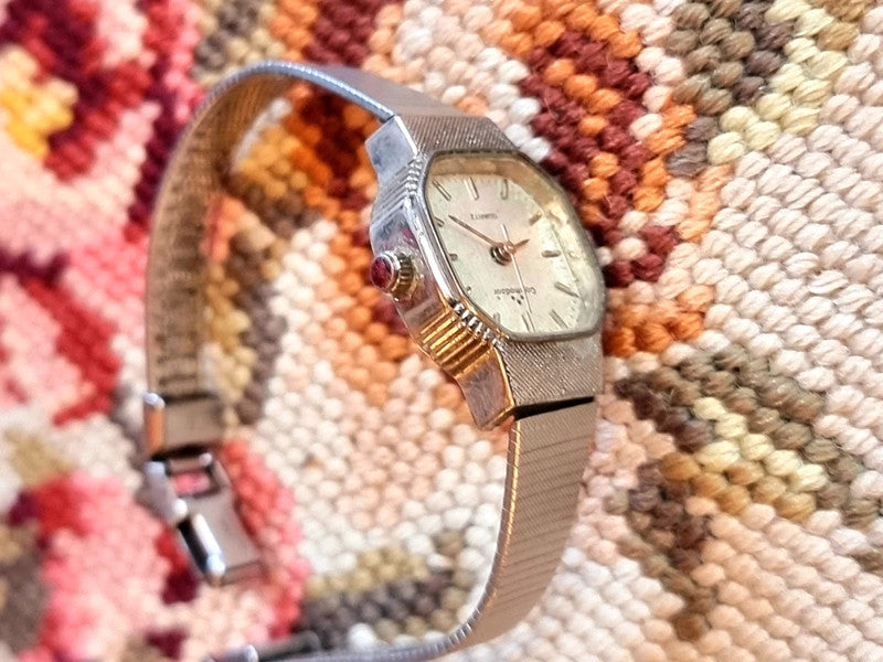 Vintage Commodoor Quartz Watch