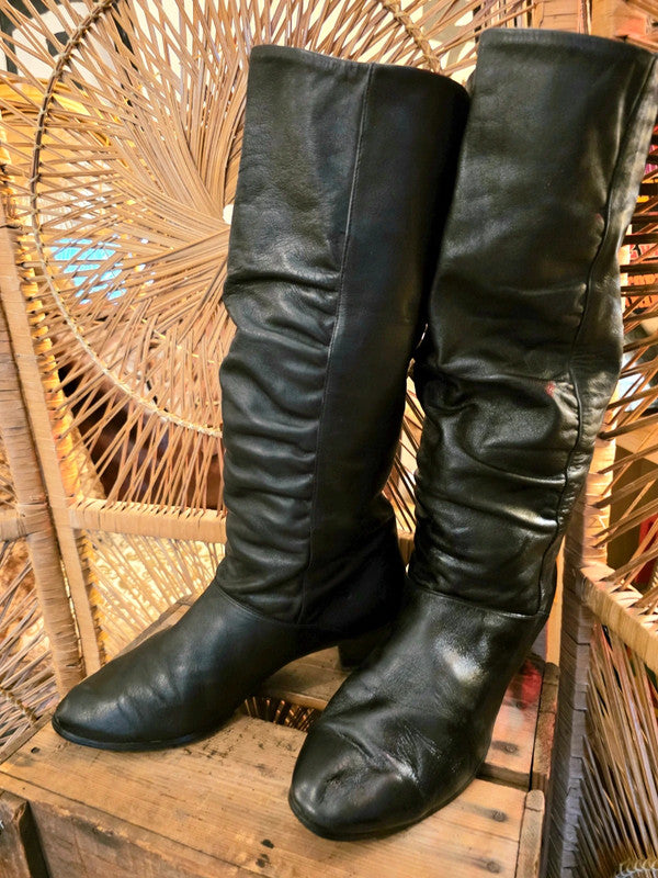 Vintage 1980s Pull up Boots