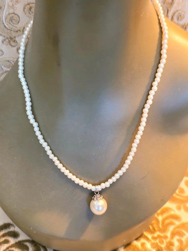 Vintage Faux Pearl Necklace