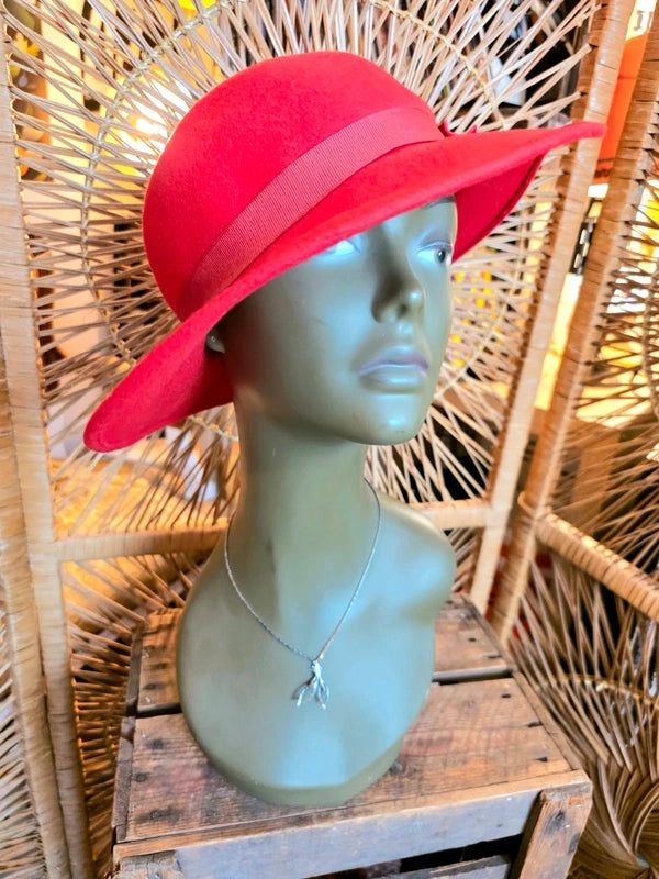Vintage 60's Cloche Hat
