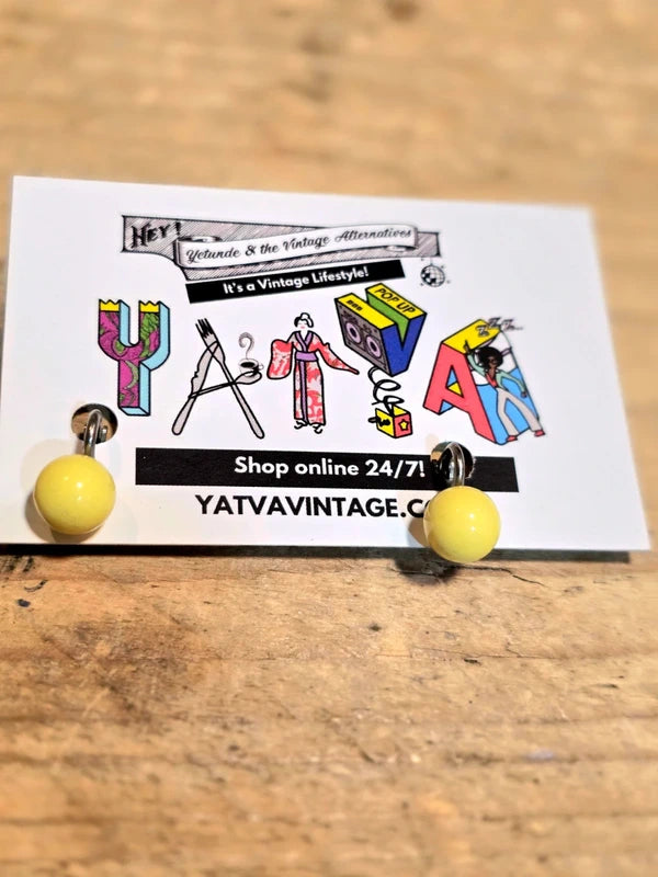 Vintage 80's Clip-On Earrings