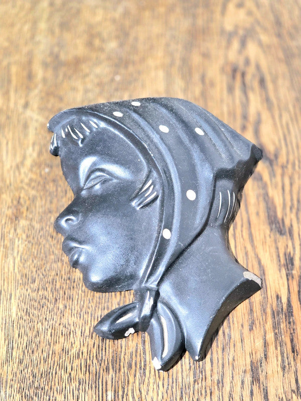 Vintage Duron chalkware wall plaque