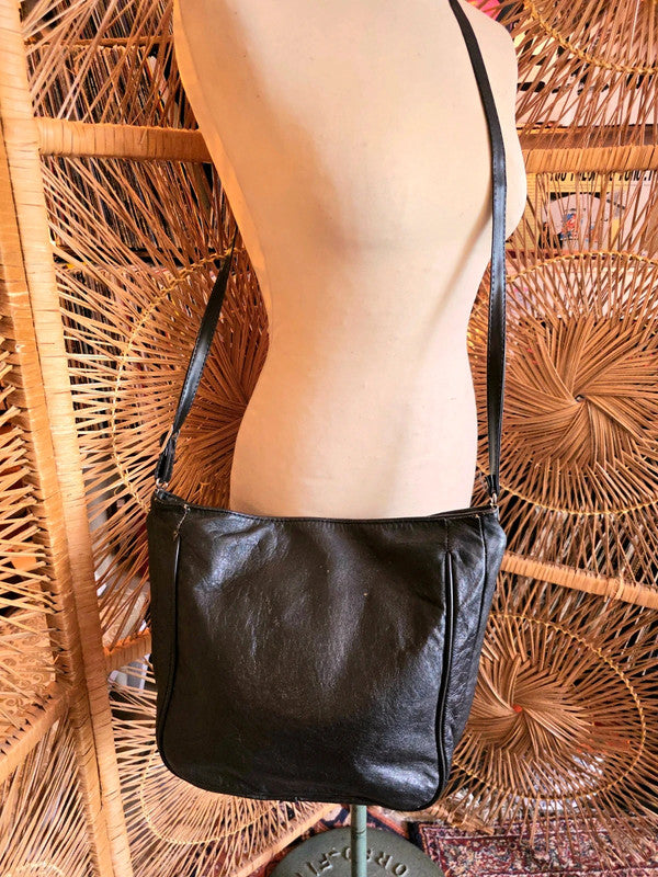 Vintage 80's Leather Shoulder Bag