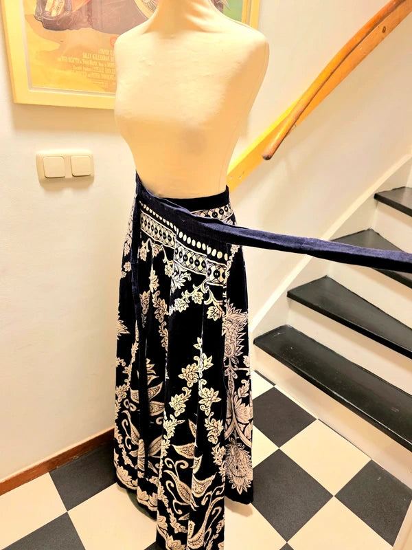 Vintage 80's / 90's Wrap Maxi Skirt