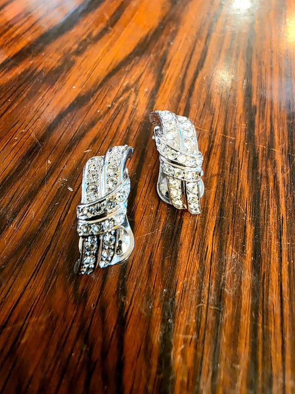 Vintage 80s Clip on Earrings