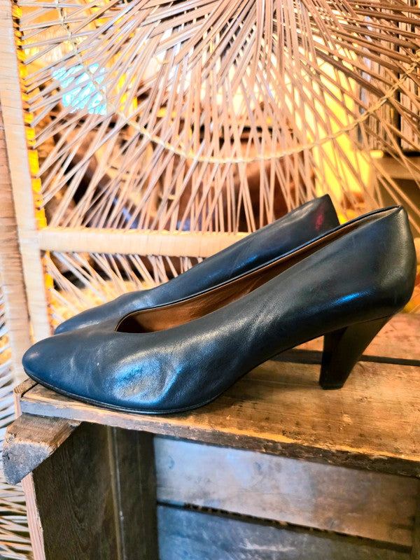 Vintage 80's Bata Shoes