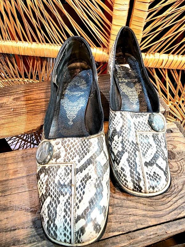 Vintage 60s Eleganza Slip on Shoes