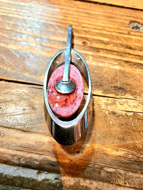 Vintage 70's Thulite Pendant