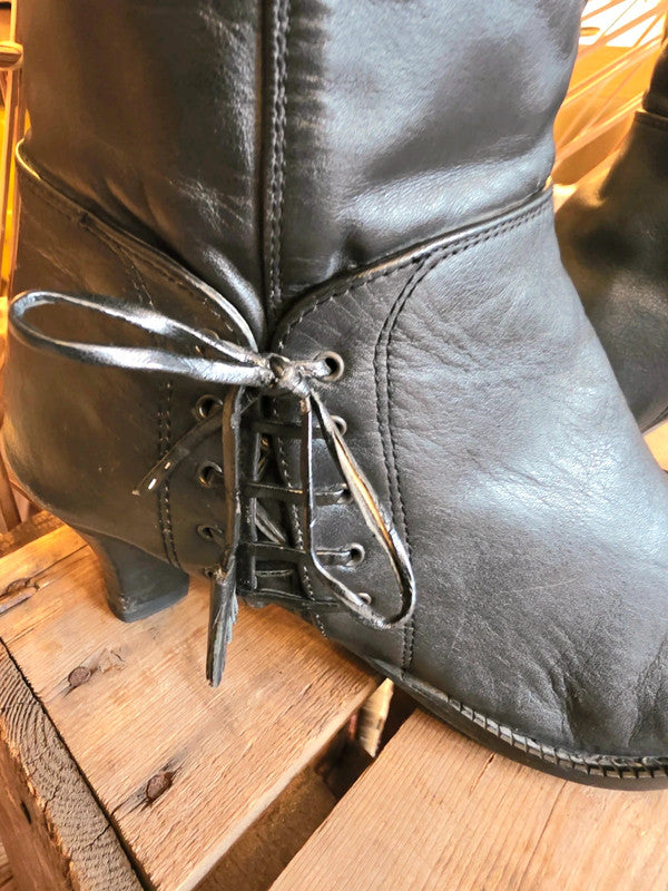 Vintage 80s Leather Pull up Boots