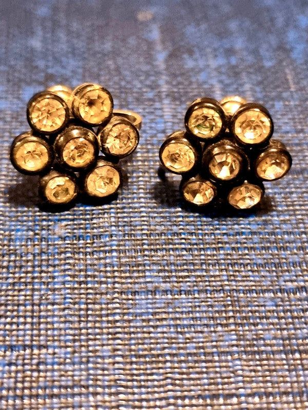 Vintage 80's Flower Clip on Earrings