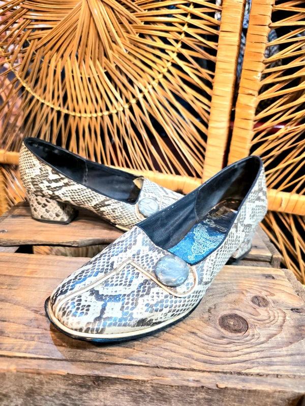 Vintage 60s Eleganza Slip on Shoes