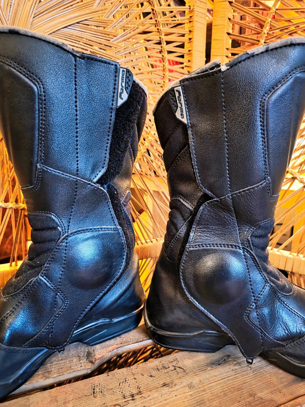 Forma Biker Boots