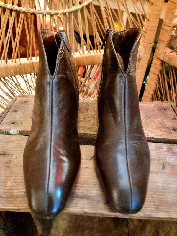 Vintage 80s Munro Teci Ankle boot