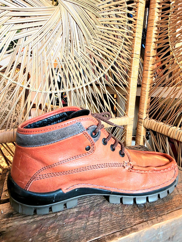 Vintage 90's Wolky Leather Ankle Boots
