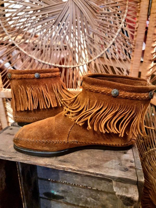Vintage Minnetonka Women's Ankle Boots.