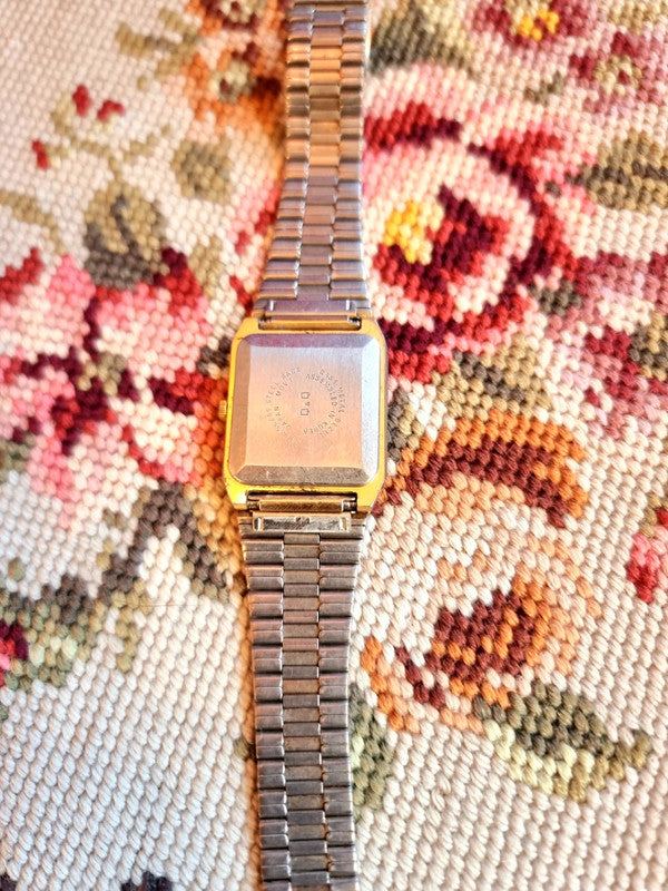 Vintage Q&Q Watch