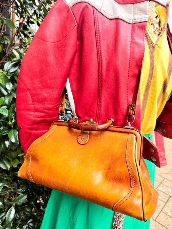 Vintage 70's / 80's Gladstone Shoulder / Hand Bag