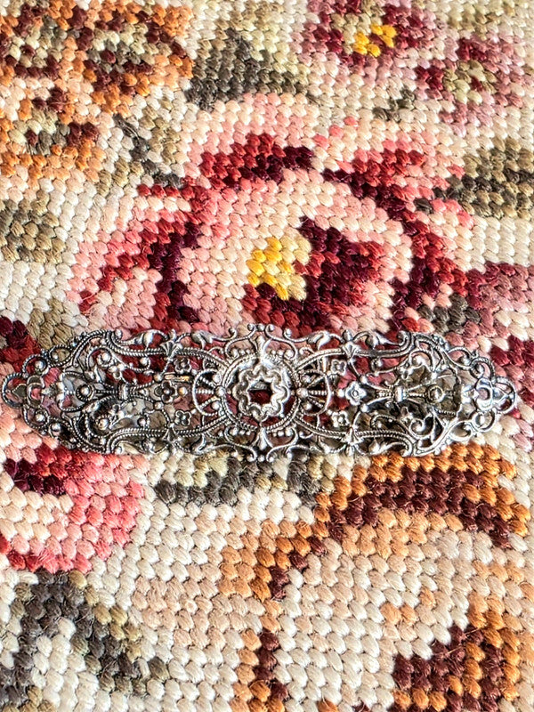 Vintage 40s / 50s Cut-Out Brooch