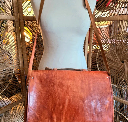 Vintage 70's / 80's Messenger Bag