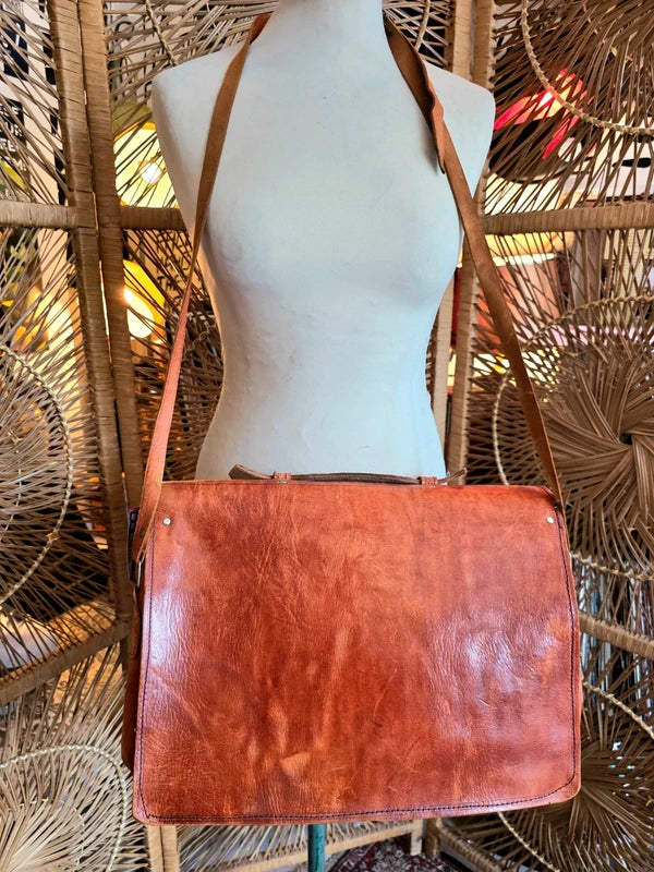 Vintage 70's / 80's Messenger Bag