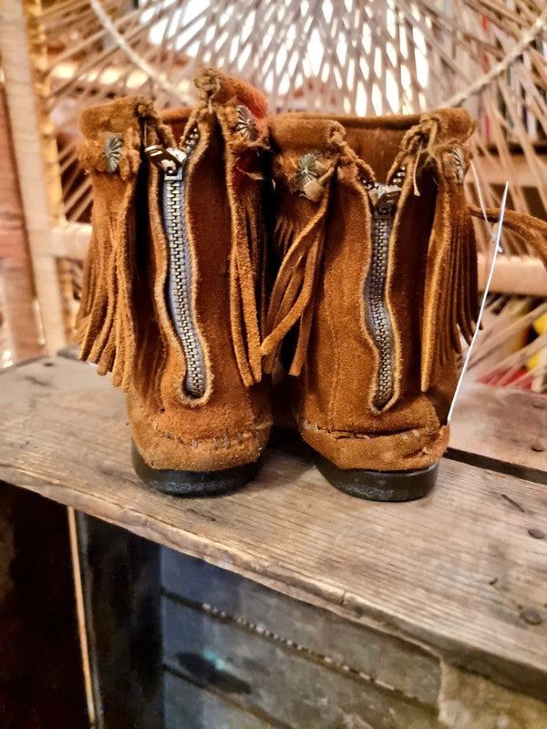 Vintage Minnetonka Women's Ankle Boots.
