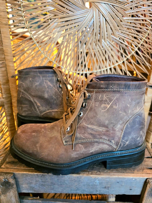 Vintage 80's Distressed Leather Hiking Boots