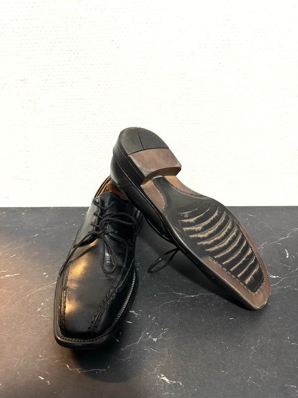 Vintage 80s Brogue shoes