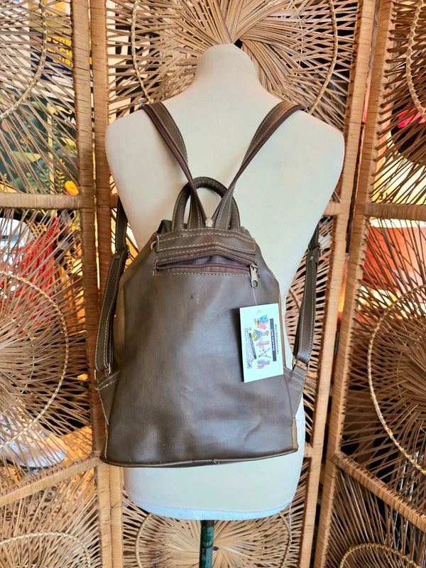 Vintage 90's Harpa Backpack