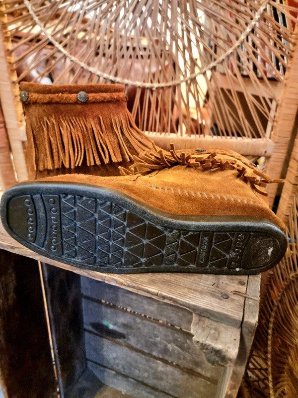 Vintage Minnetonka Women's Ankle Boots.