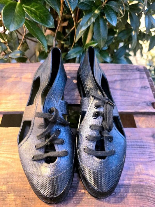 Vintage Deadstock Brand 80's Medusa Style Susie Rubber Shoes