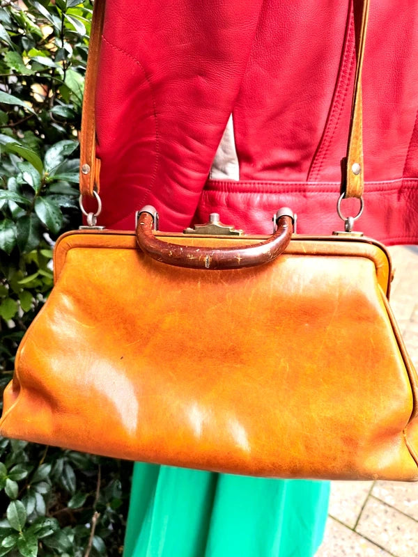 Vintage 70's / 80's Gladstone Shoulder / Hand Bag