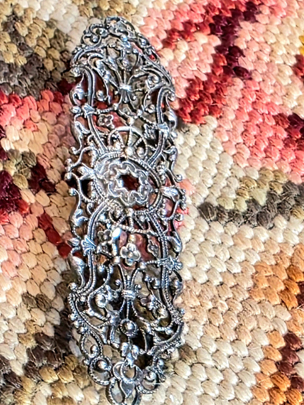 Vintage 40s / 50s Cut-Out Brooch