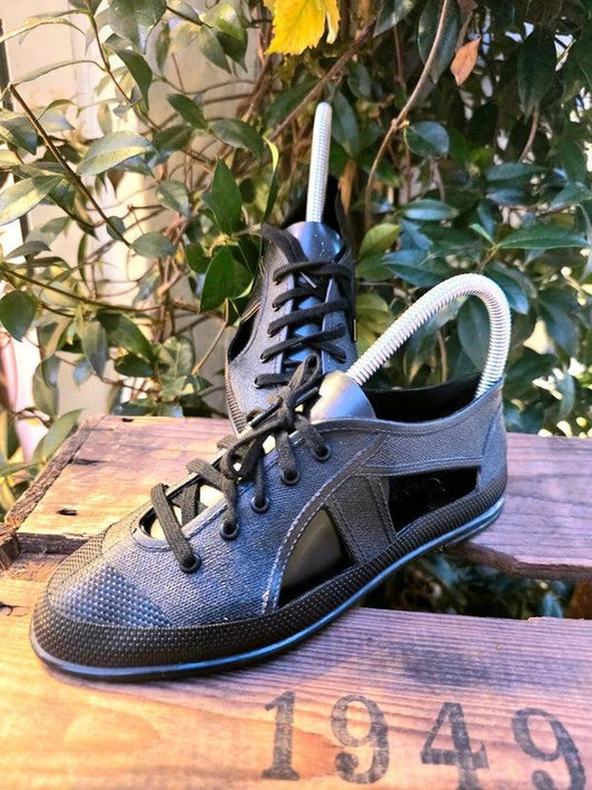 Vintage Deadstock Brand 80's Medusa Style Susie Rubber Shoes