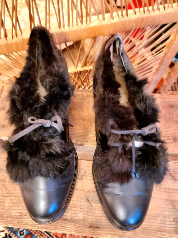 Vintage 1980s Spiess Modell Slip on Shoes