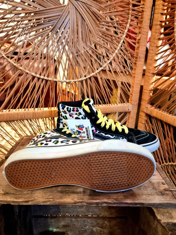 Vintage 90s Vans Off The Wall Unisex sneakers.