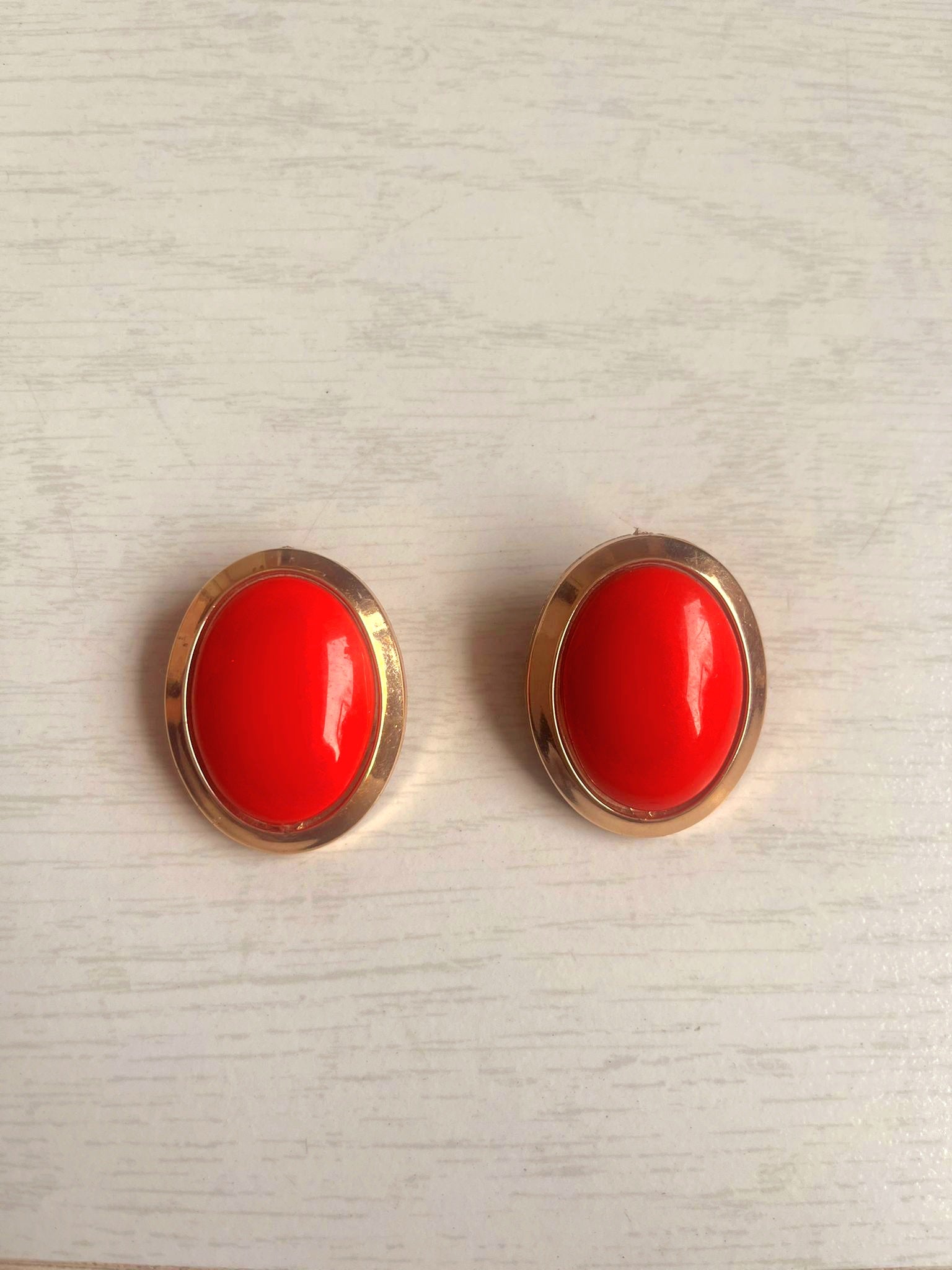 Vintage 60's Clip-Ons Earrings