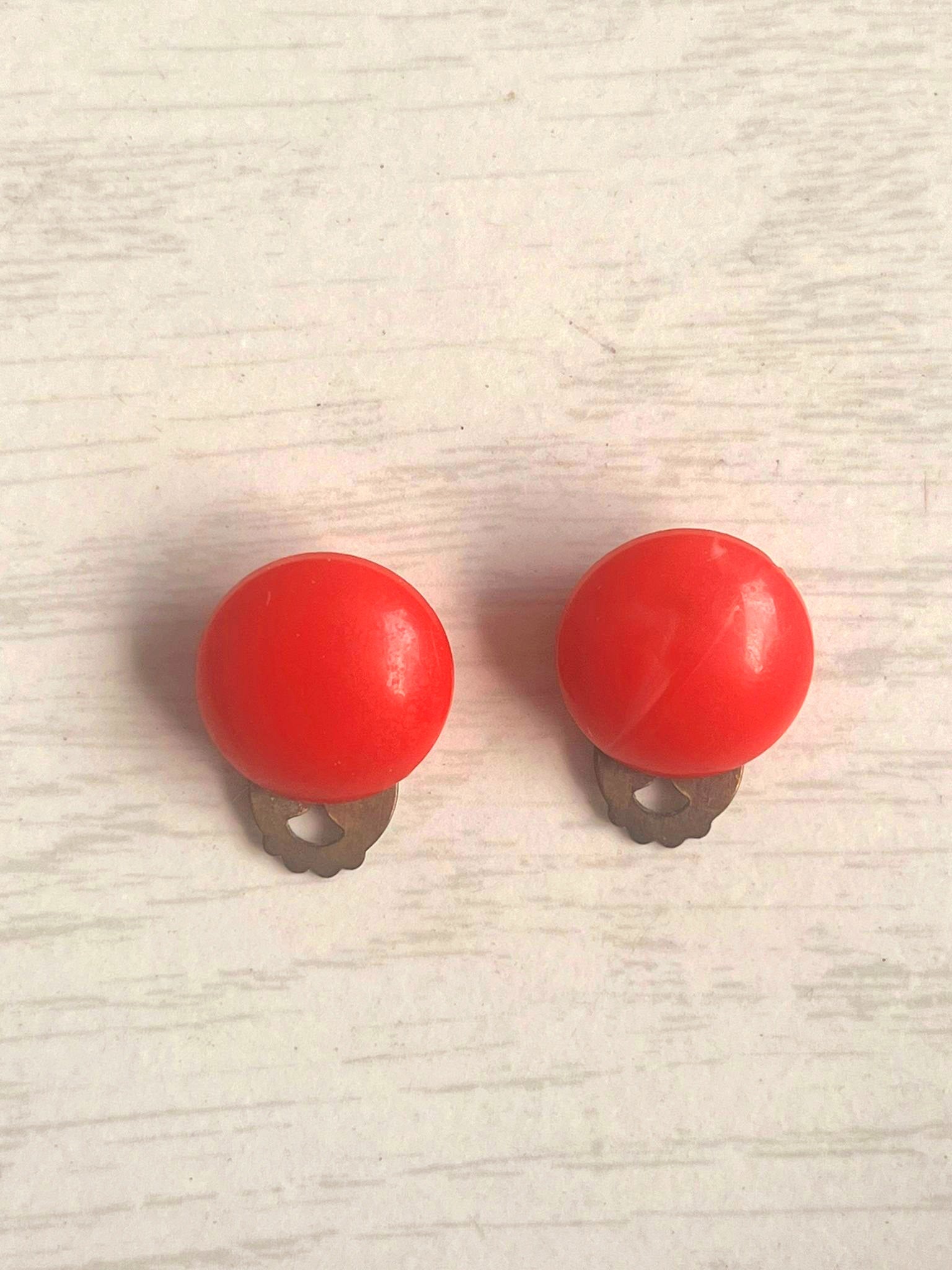 Vintage 30's Clip-Ons Earrings