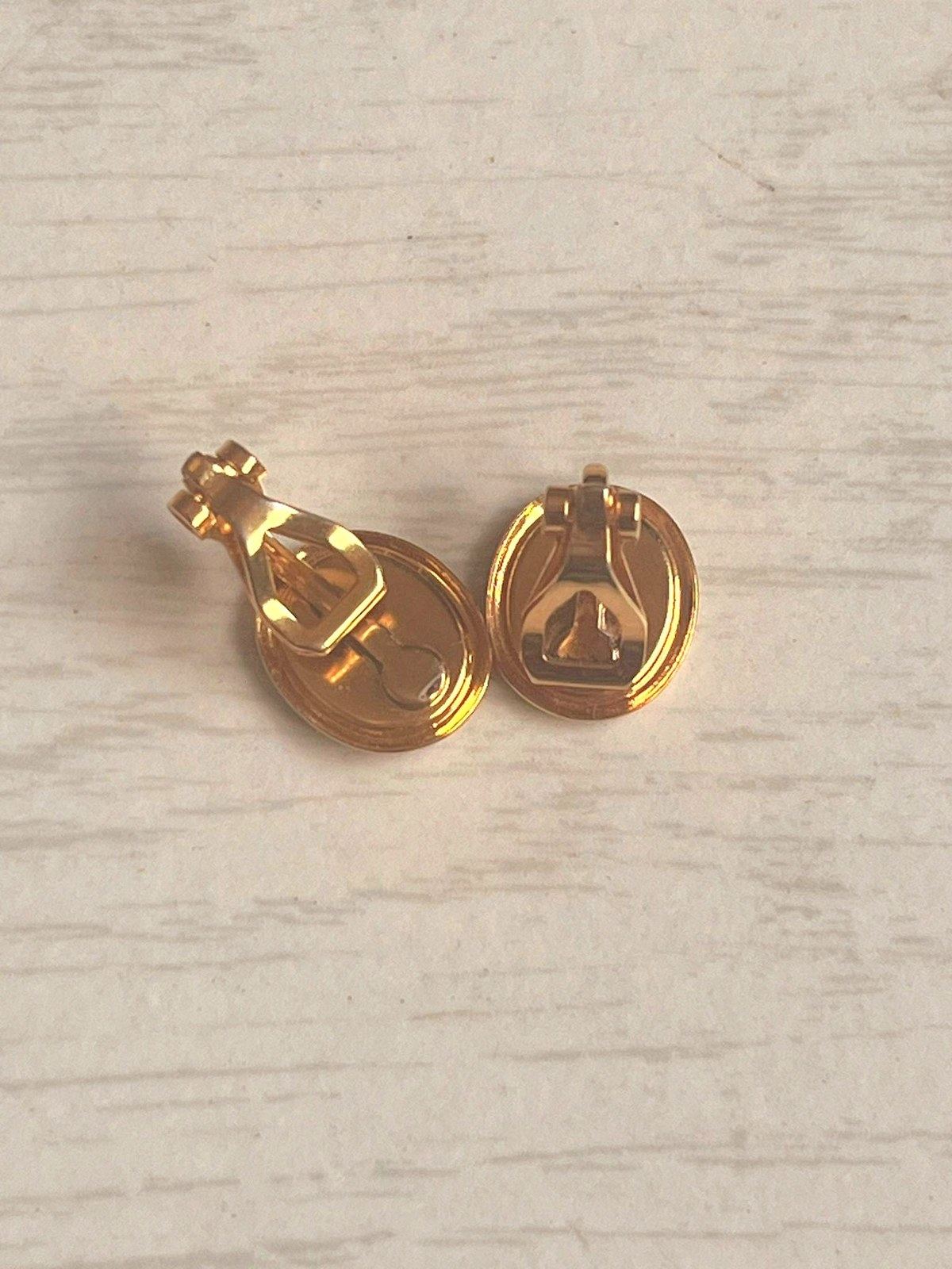 Vintage 60's Clip-Ons Earrings