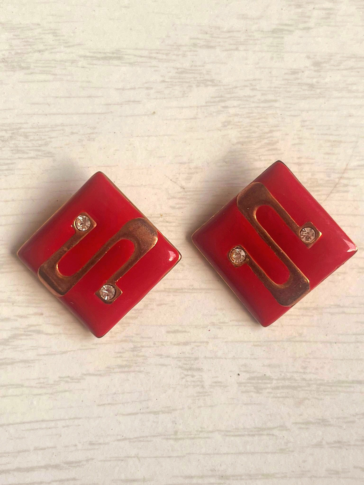 Vintage 70's Clip-Ons Earrings