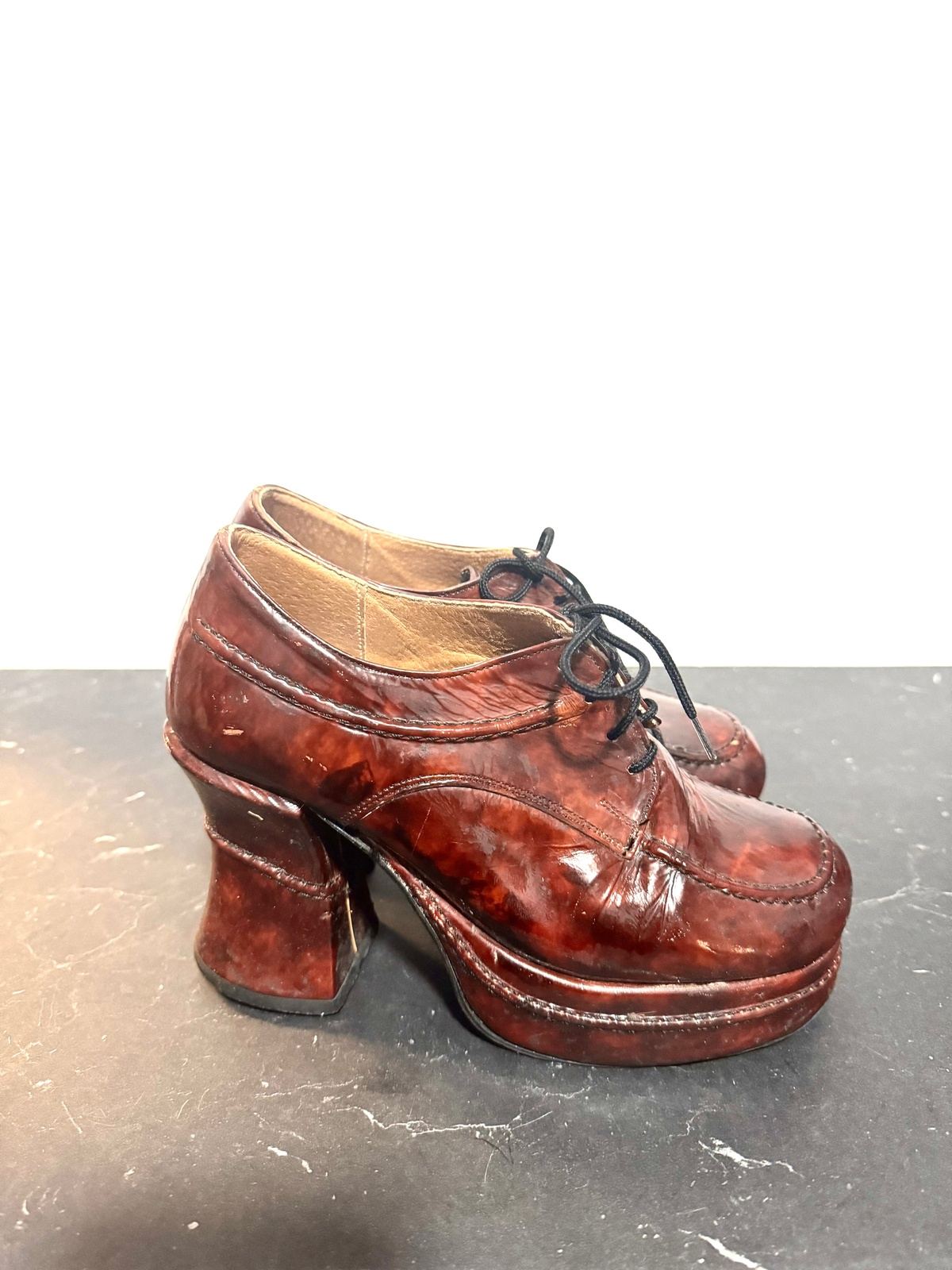 Vintage 70s Platform shoes – Yatva - Main Image