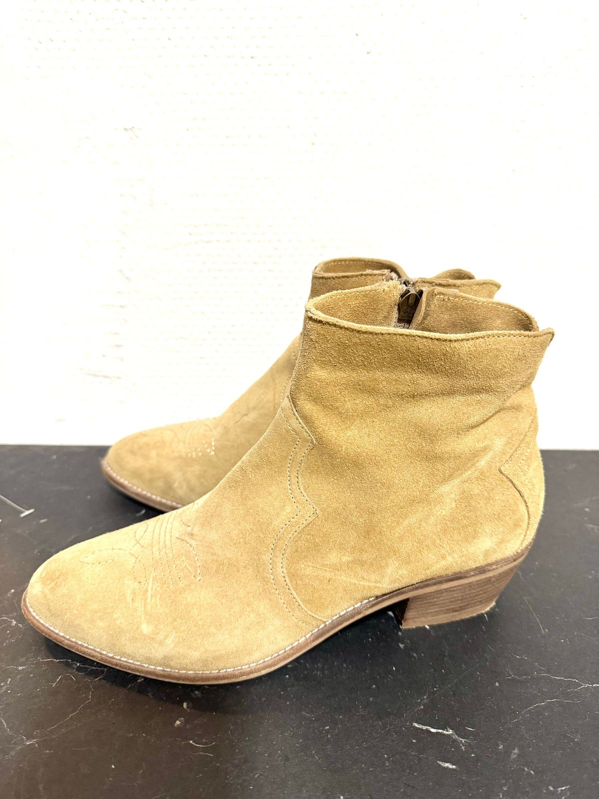 Vintage Suede Shoes