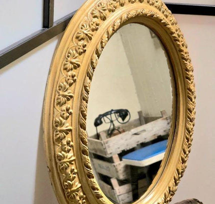 Antique Giltwood Oval Mirror - Provenance "Voor Adrienne" - Yatva