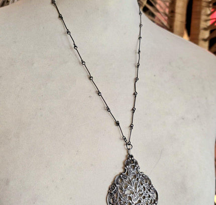 Antique Sterling Silver Necklace - Yatva
