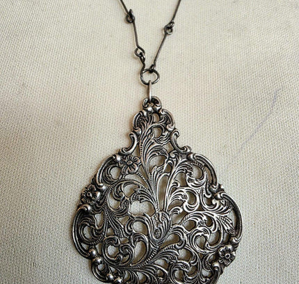 Antique Sterling Silver Necklace - Yatva