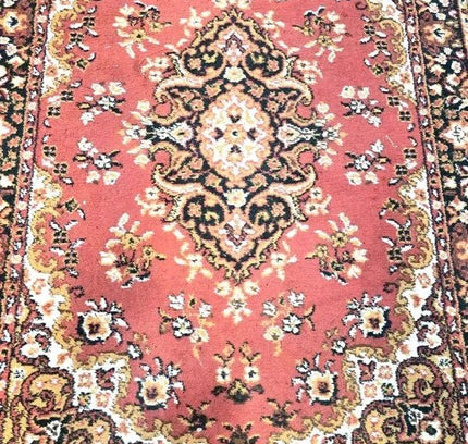 Authentic Hand - Knotted Persian Medallion Rug – 114cm x 160cm - Yatva