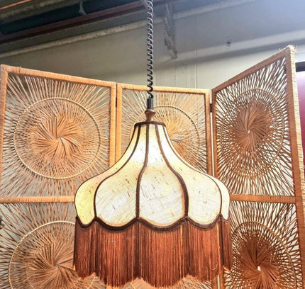 Authentic Vintage 1970s "Rise & Fall" Scalloped Pendant Lamp - Yatva