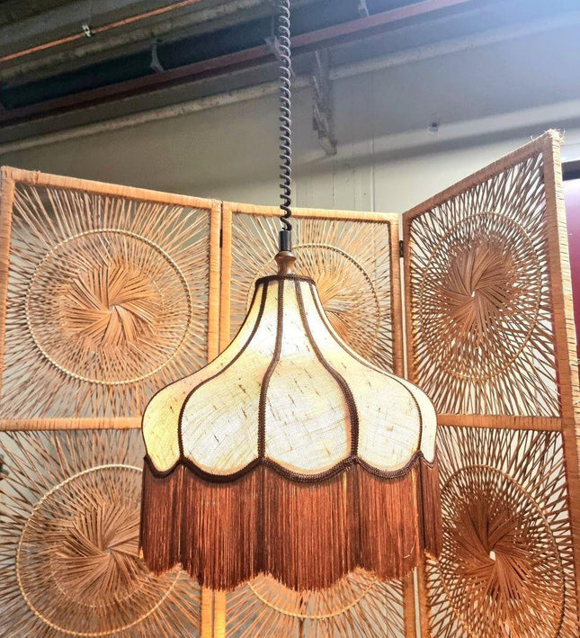 Authentic Vintage 1970s "Rise & Fall" Scalloped Pendant Lamp - Yatva